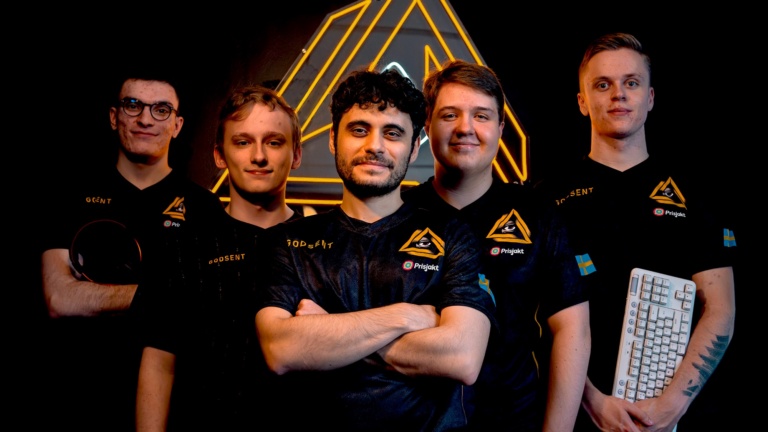 Svenskt esportlag söker esportsmaterialare Kommer att bli först i världen med den jobbtiteln