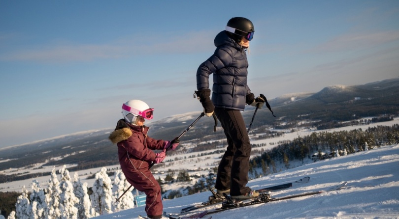 Trender i februari: Skidor, snöslungor och zombiespel